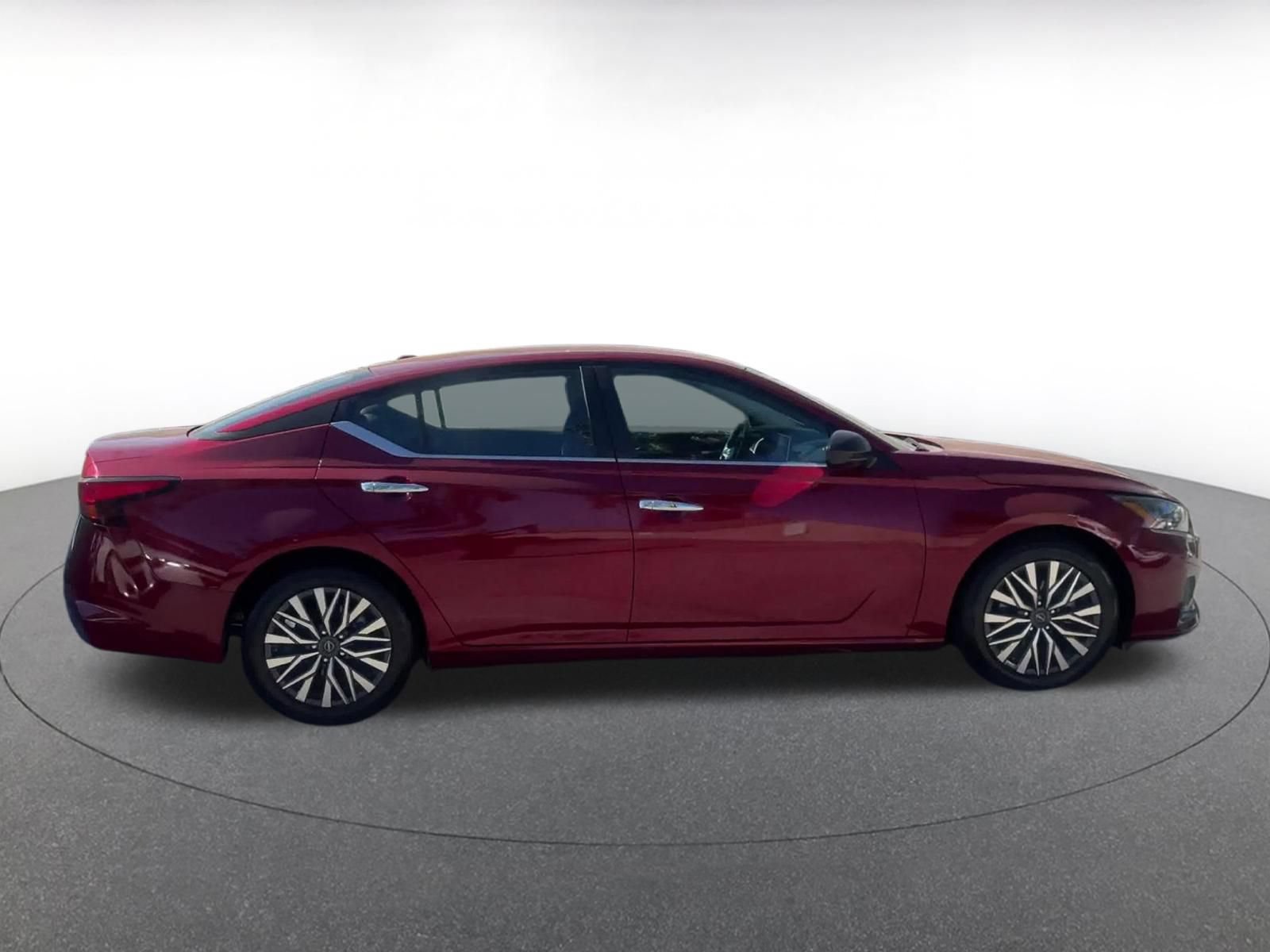 Thumbnail: 2025 Nissan Altima - 16