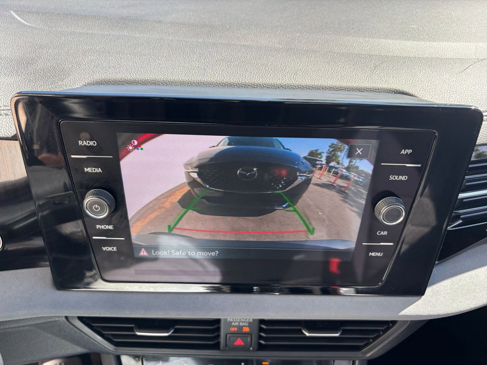 Thumbnail: 2025 Volkswagen Jetta - 17