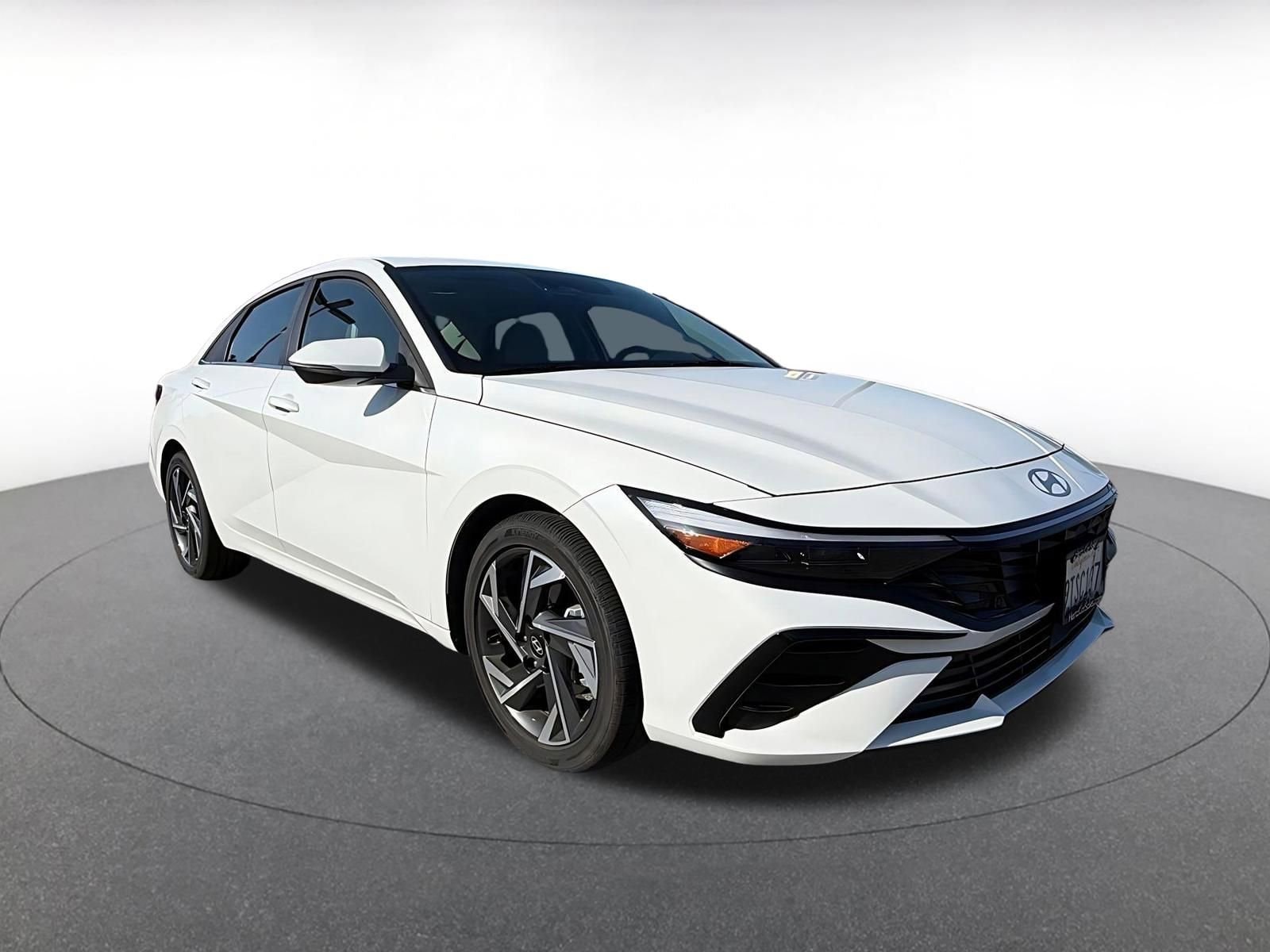 Thumbnail: 2025 Hyundai Elantra - 1