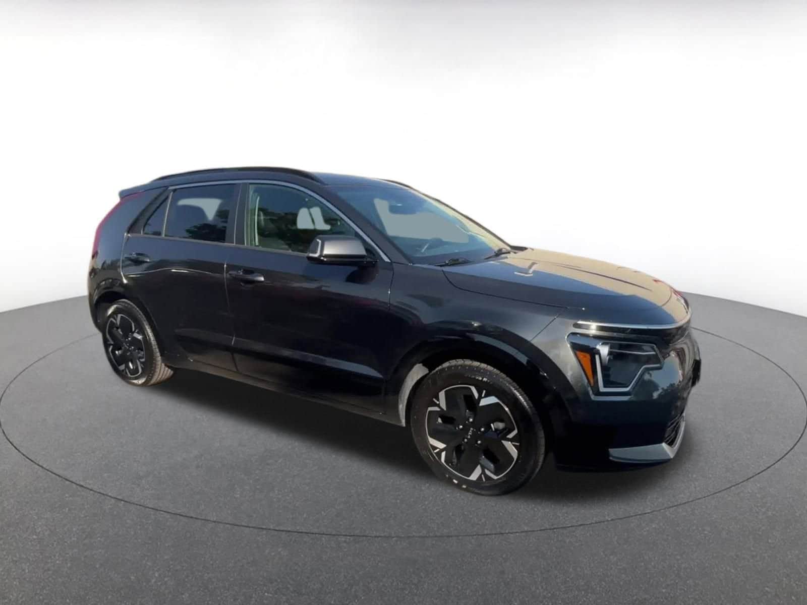 Thumbnail: 2023 Kia Niro - 2