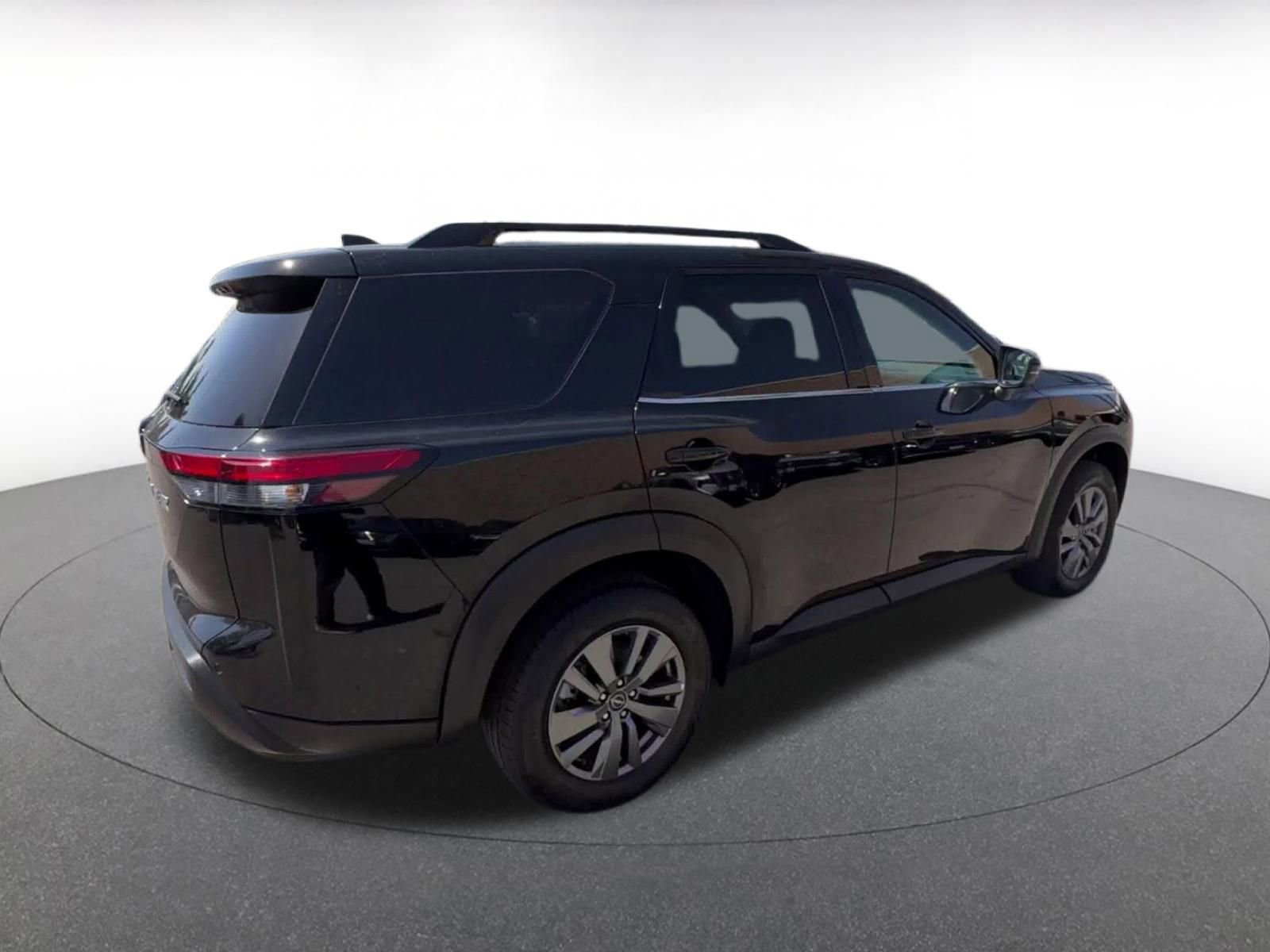 Thumbnail: 2025 Nissan Pathfinder - 14