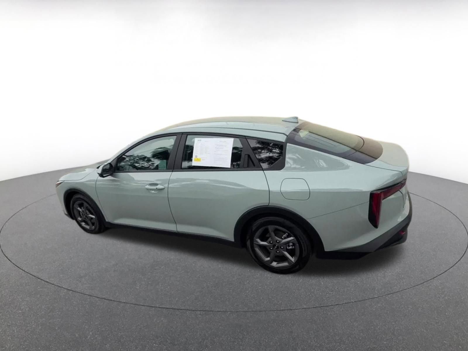 Thumbnail: 2025 Kia K4 - 10