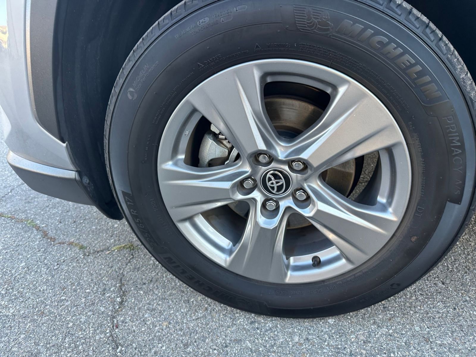 Thumbnail: 2025 Toyota RAV4 - 30