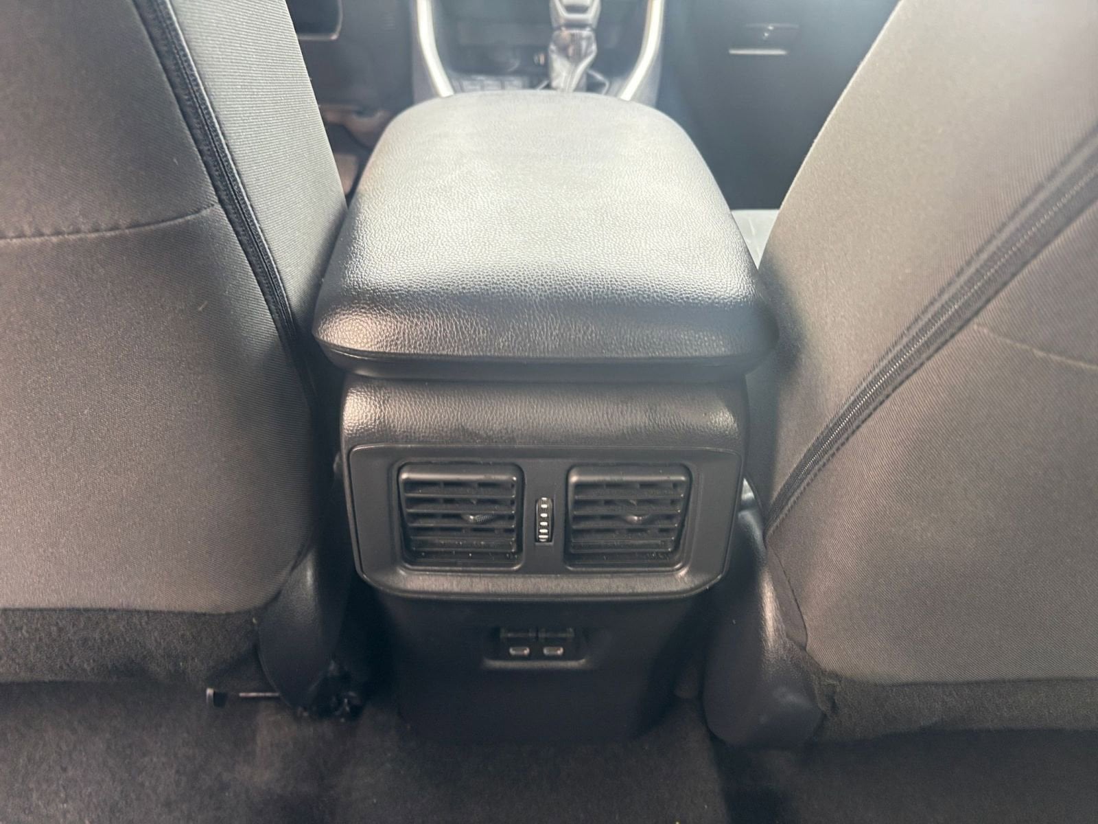 Thumbnail: 2025 Toyota RAV4 - 25