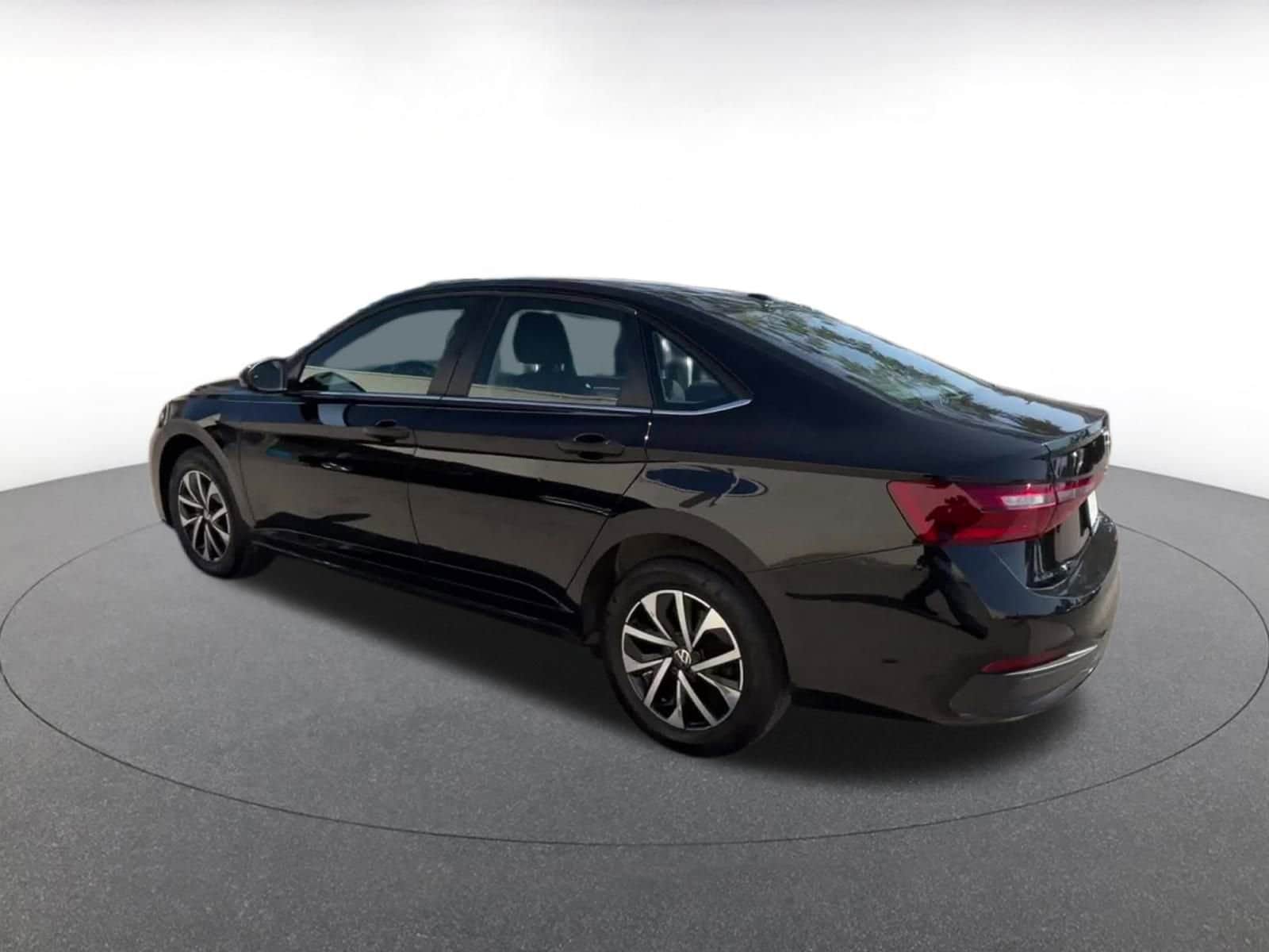 Thumbnail: 2025 Volkswagen Jetta - 10