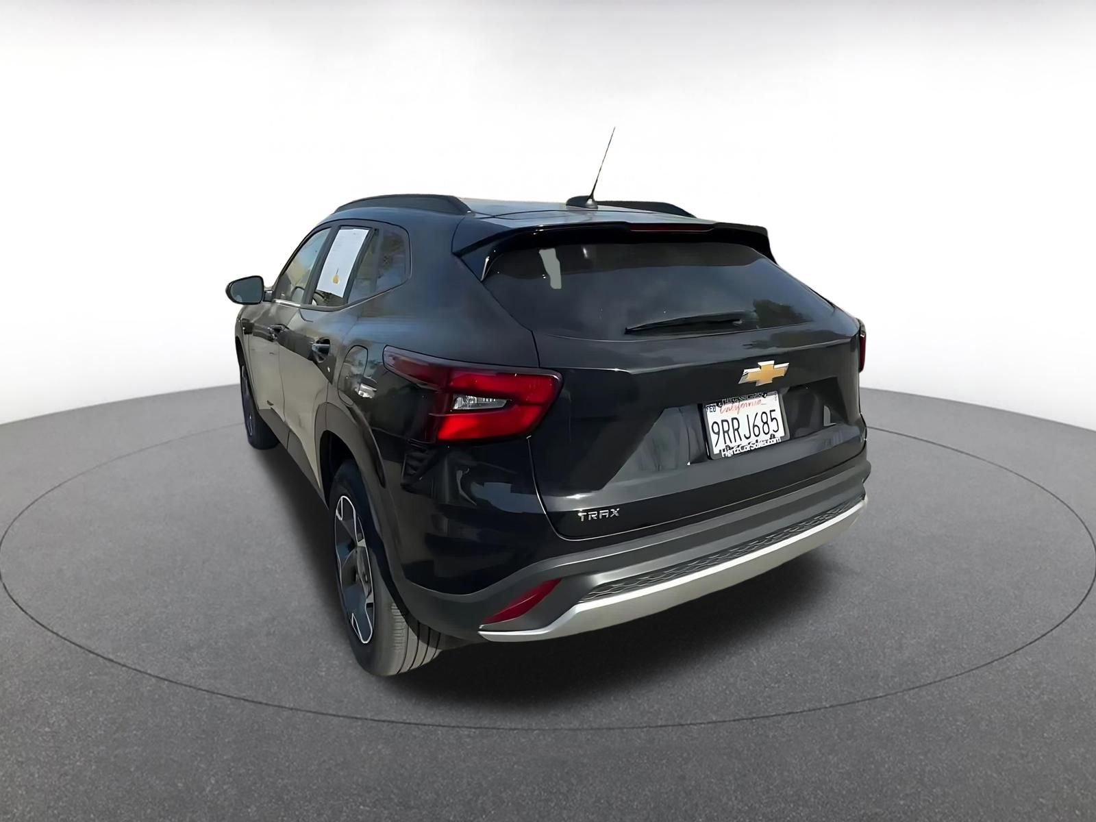 Thumbnail: 2025 Chevrolet Trax - 11