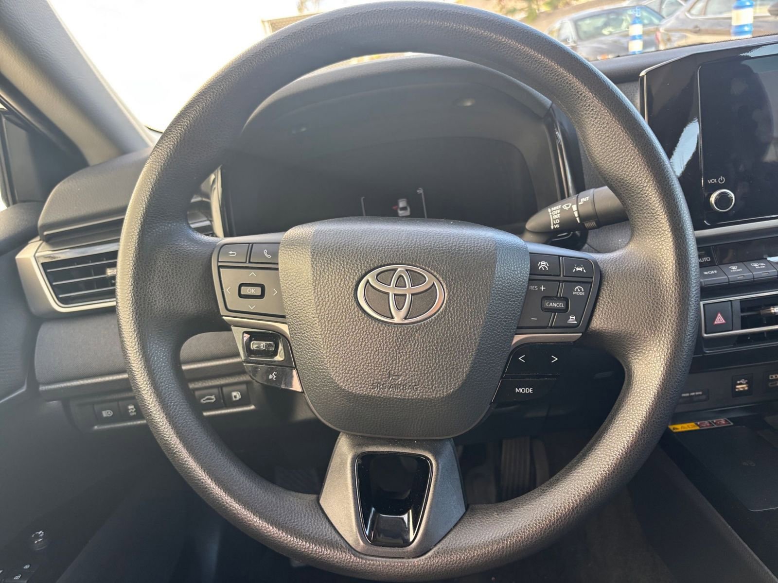 Thumbnail: 2025 Toyota Camry - 28