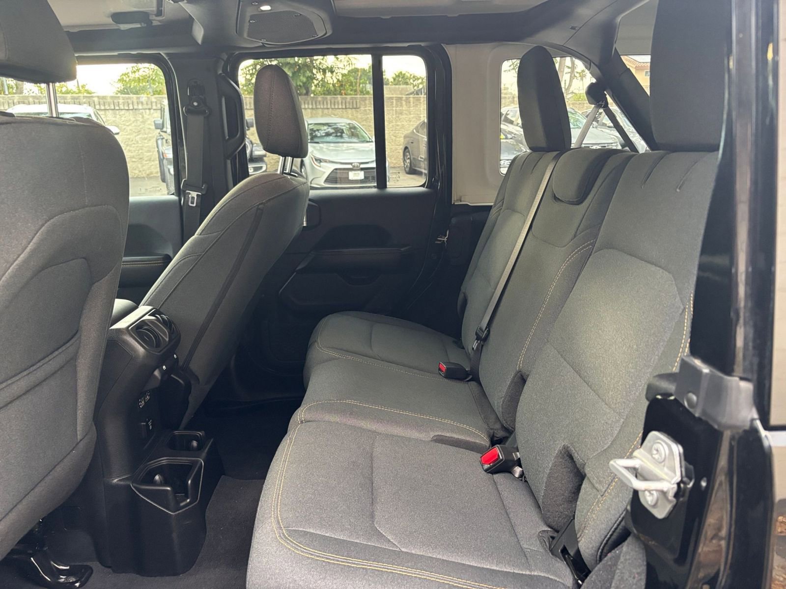 Thumbnail: 2025 Jeep Wrangler - 25