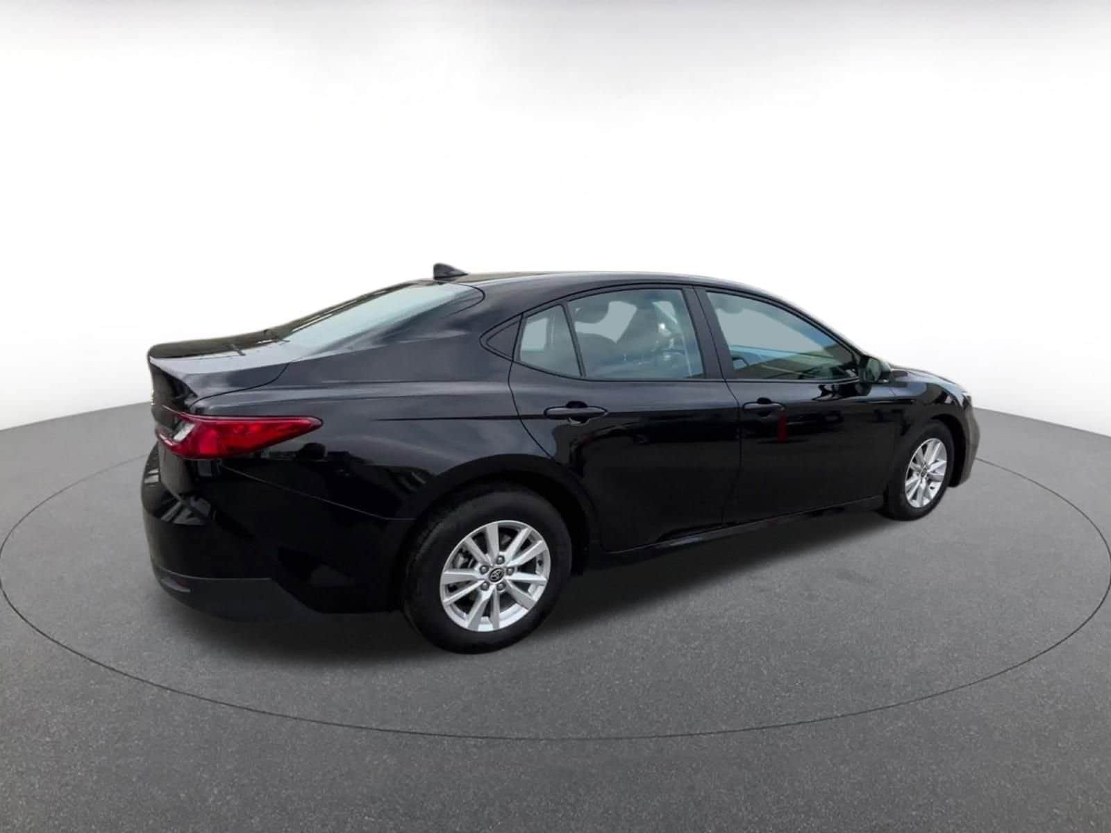 Thumbnail: 2025 Toyota Camry - 15