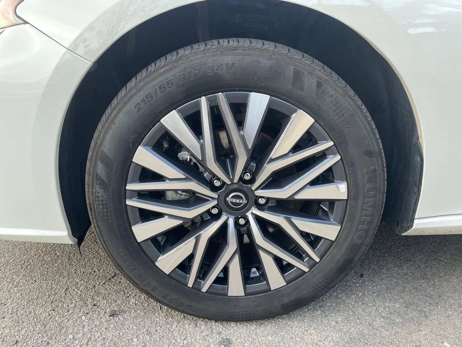 Thumbnail: 2025 Nissan Altima - 30