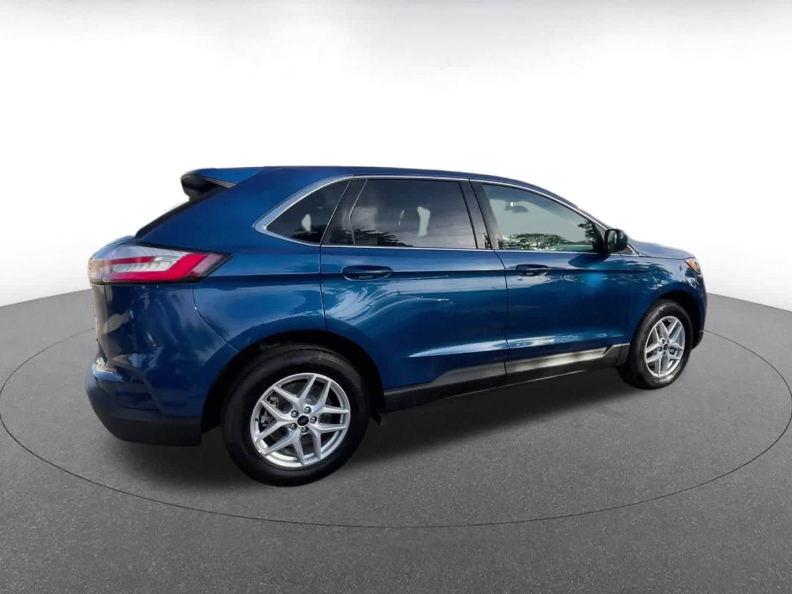 Thumbnail: 2023 Ford Edge - 15