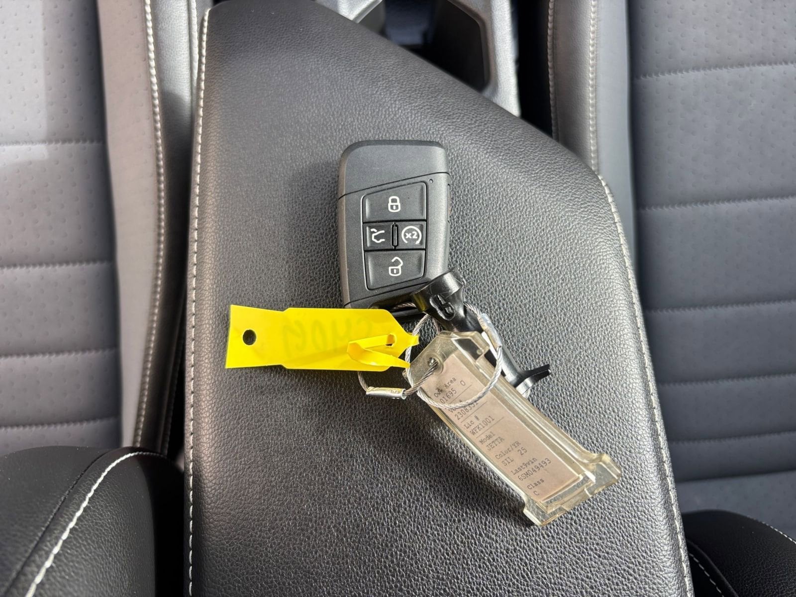 Thumbnail: 2025 Volkswagen Jetta - 22