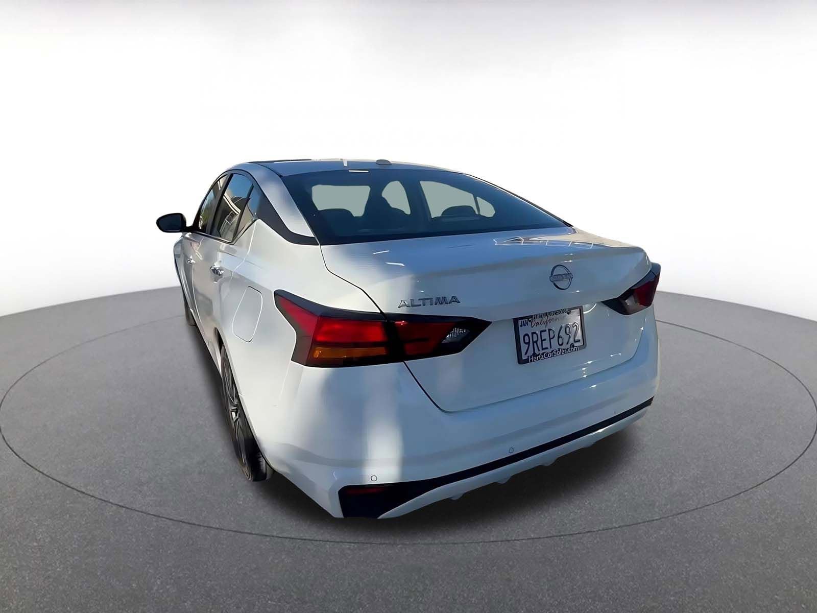 Thumbnail: 2025 Nissan Altima - 11