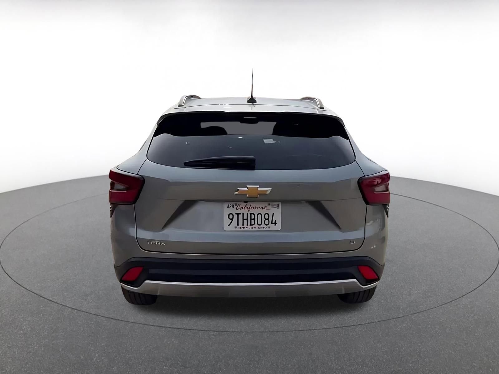 Thumbnail: 2025 Chevrolet Trax - 12