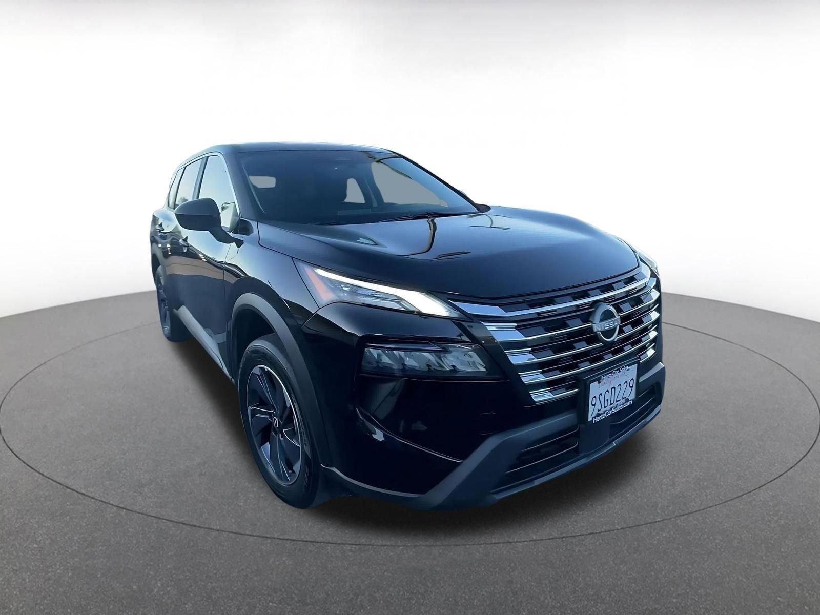 Thumbnail: 2025 Nissan Rogue - 3