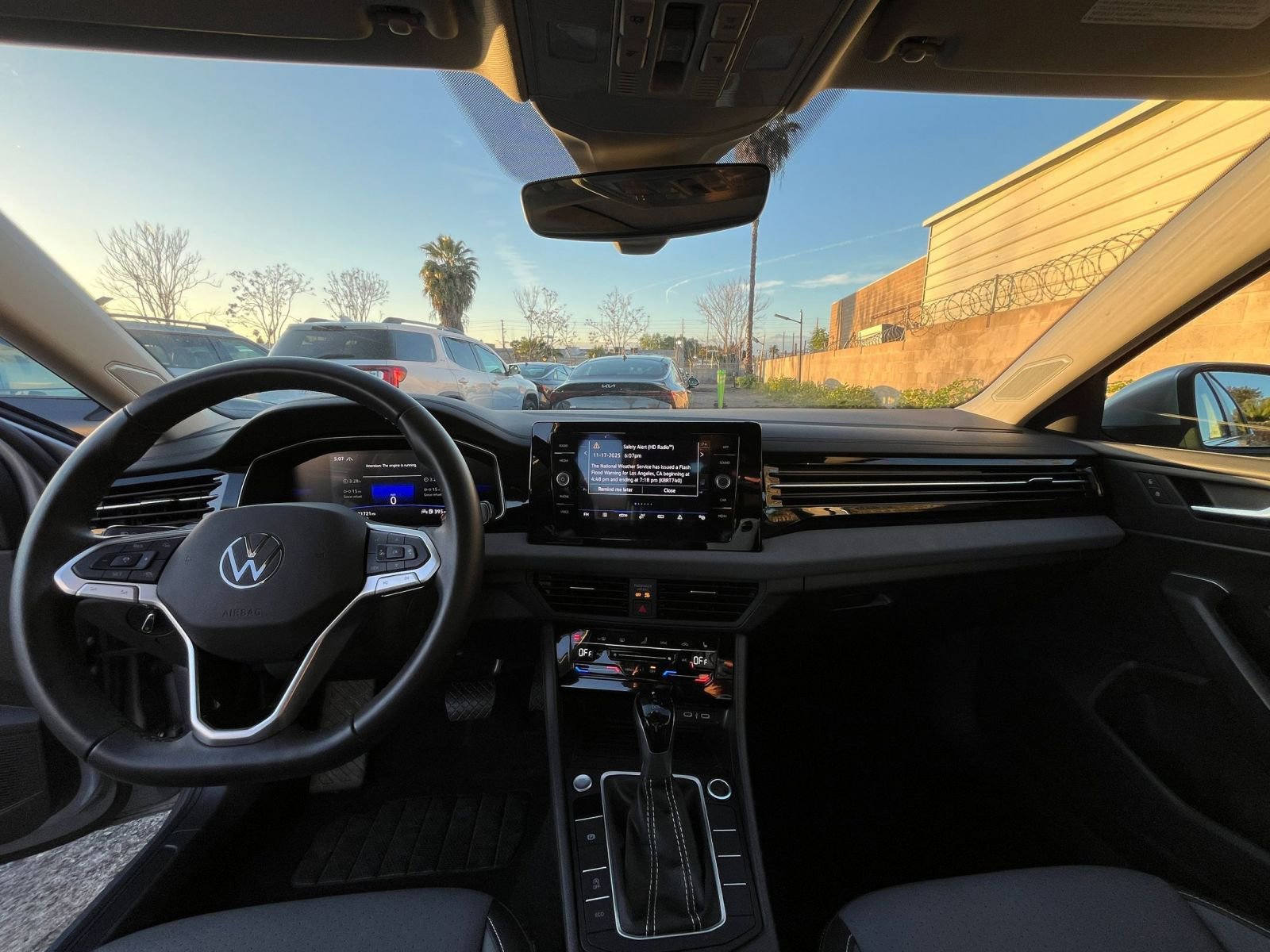 Thumbnail: 2025 Volkswagen Jetta - 35