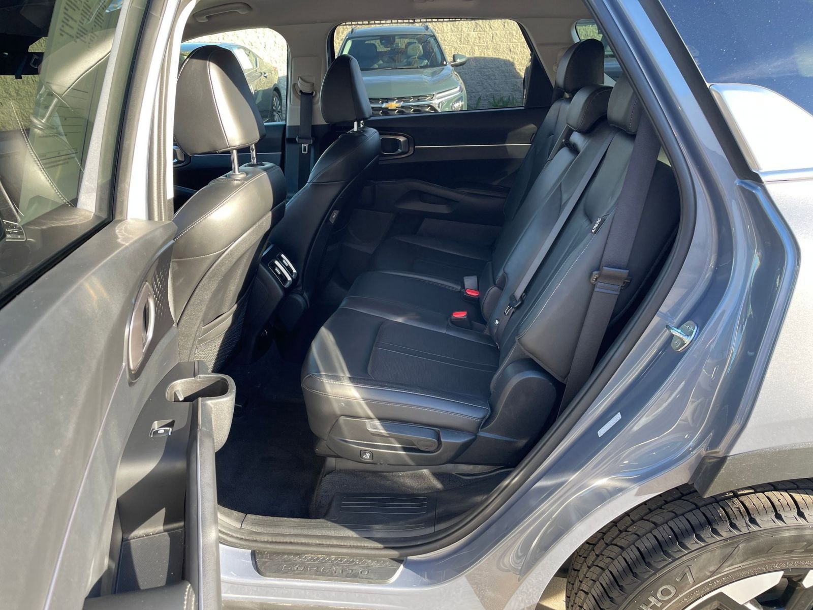 Thumbnail: 2024 Kia Sorento - 27