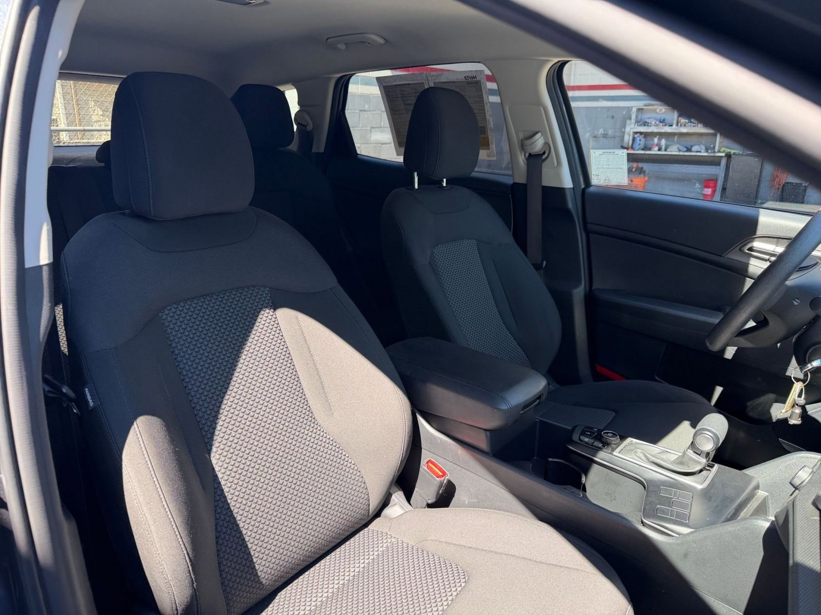 Thumbnail: 2025 Kia Sportage - 34