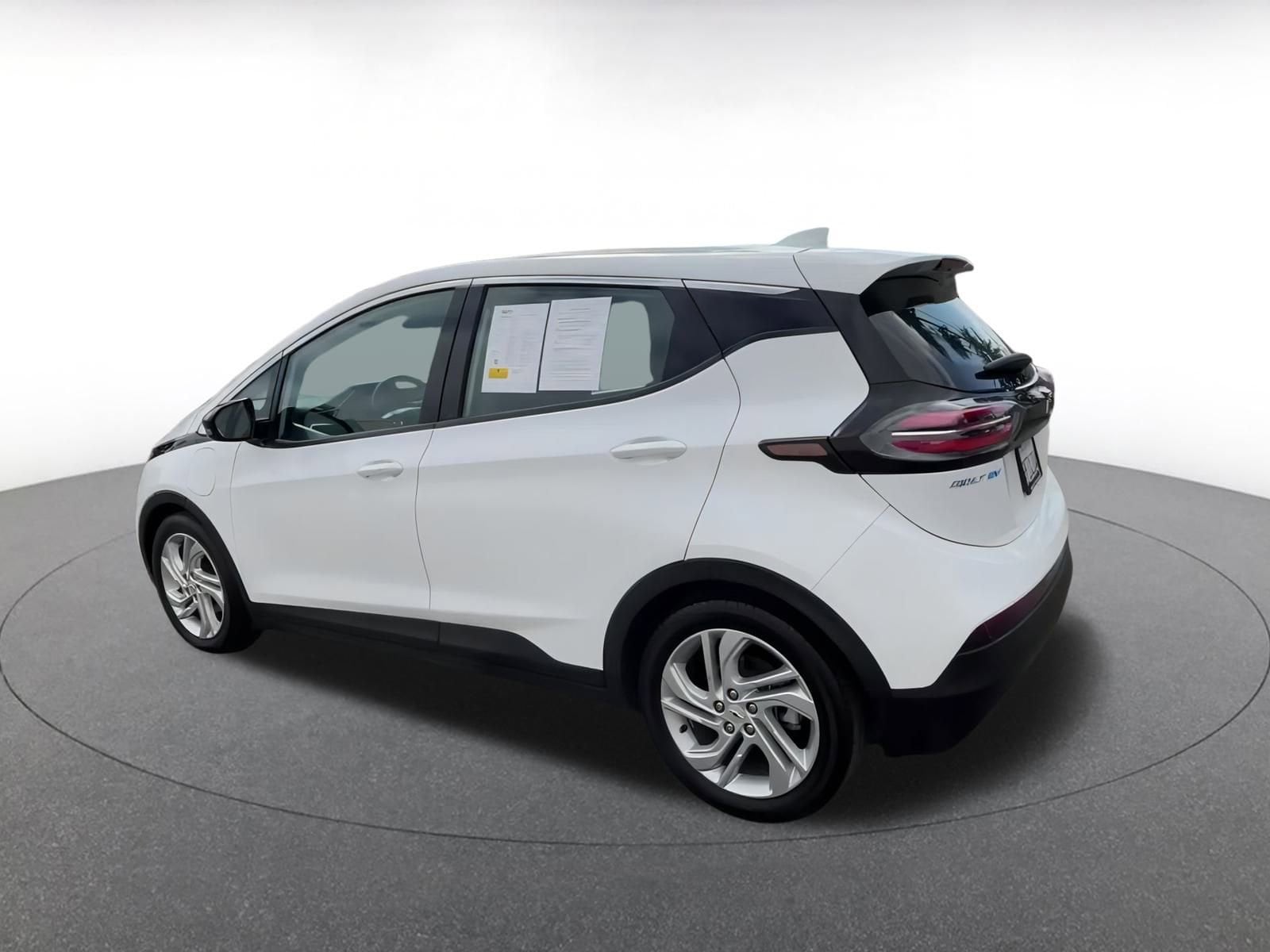 Thumbnail: 2023 Chevrolet Bolt EV - 10