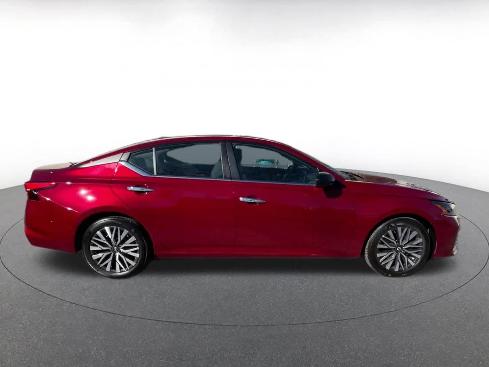 Thumbnail: 2025 Nissan Altima - 15