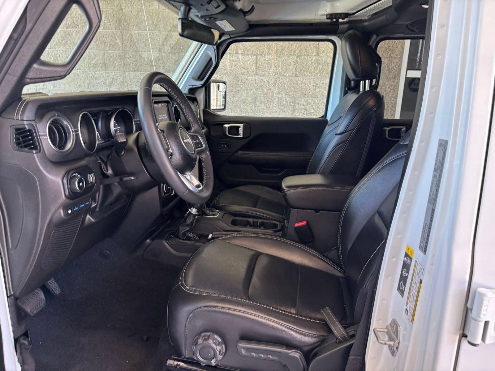 Thumbnail: 2023 Jeep Wrangler - 25