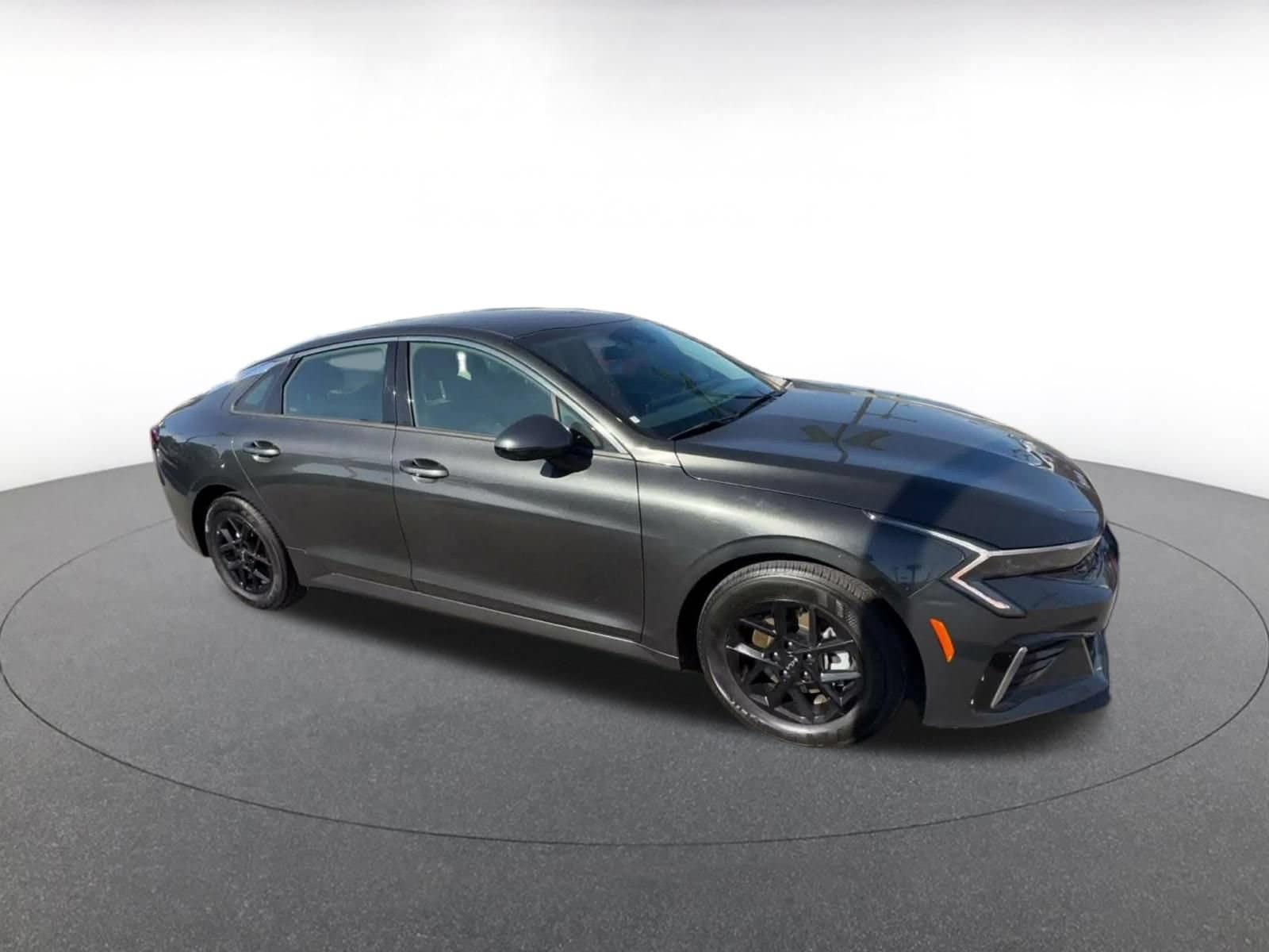 Thumbnail: 2025 Kia K5 - 2