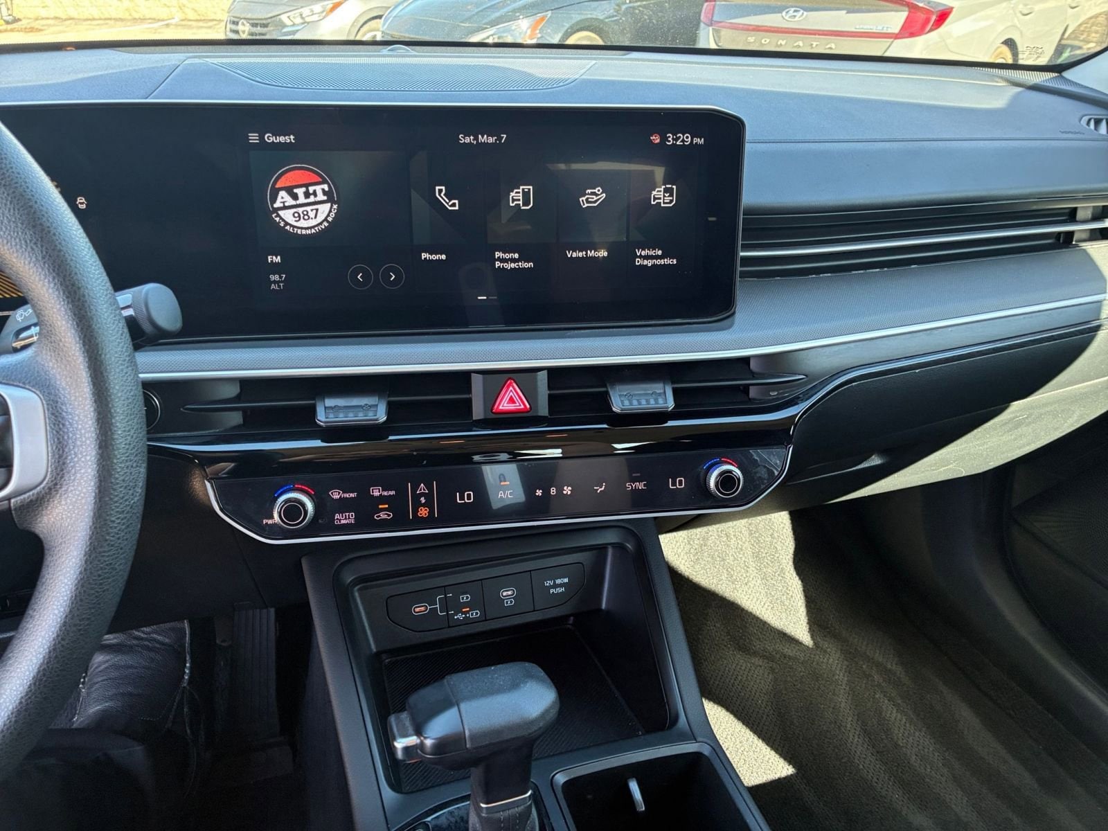 Thumbnail: 2025 Kia K5 - 17