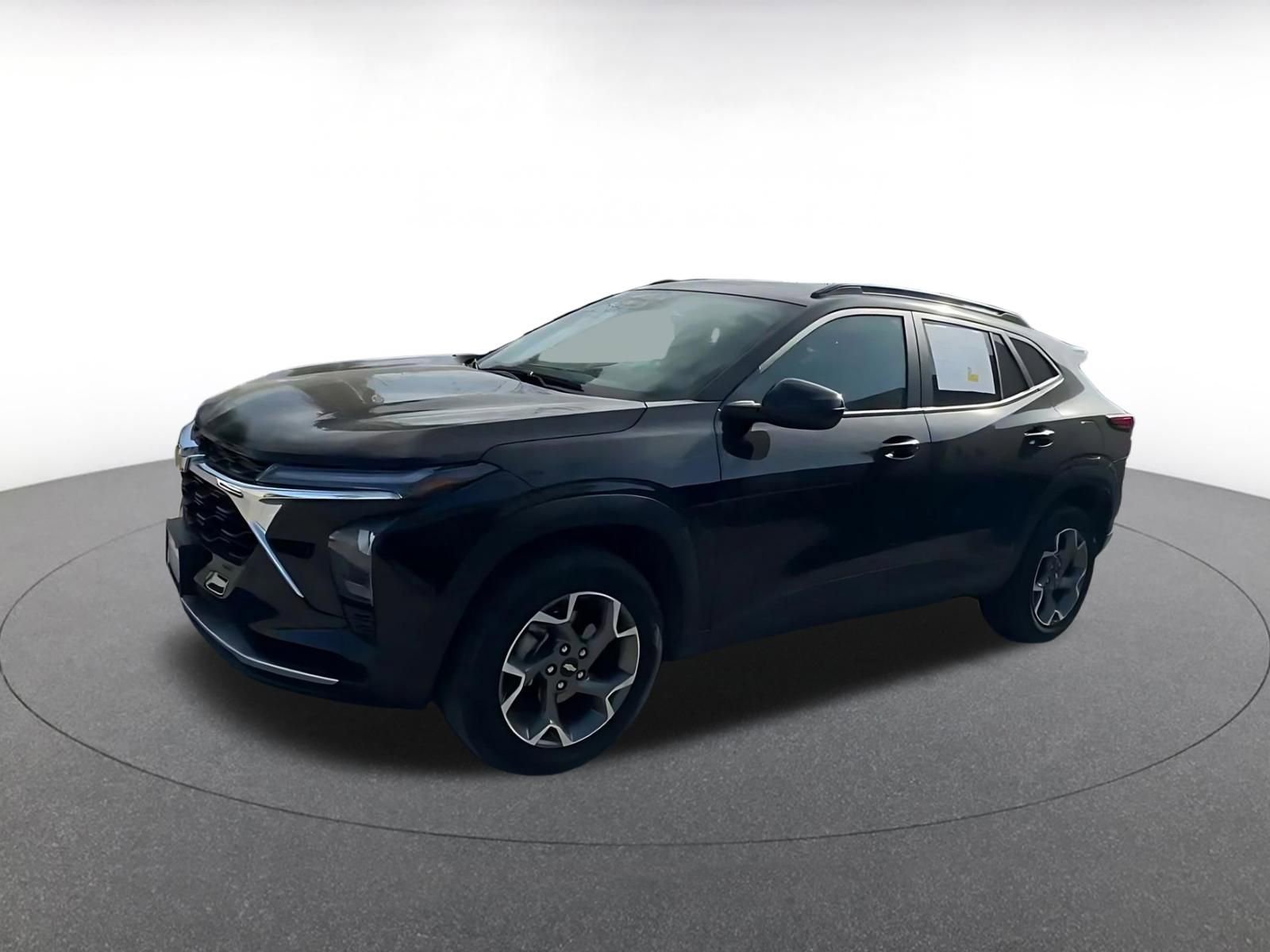 Thumbnail: 2025 Chevrolet Trax - 8