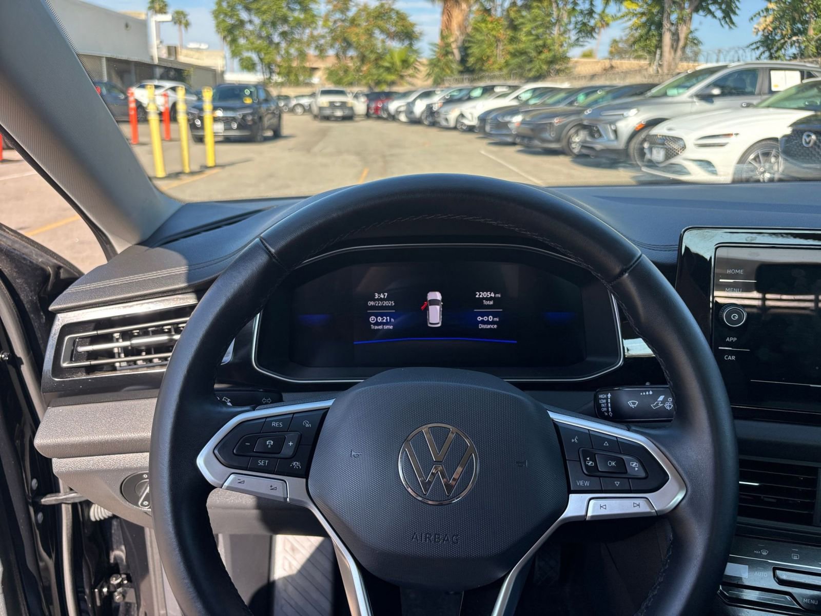 Thumbnail: 2025 Volkswagen Jetta - 34