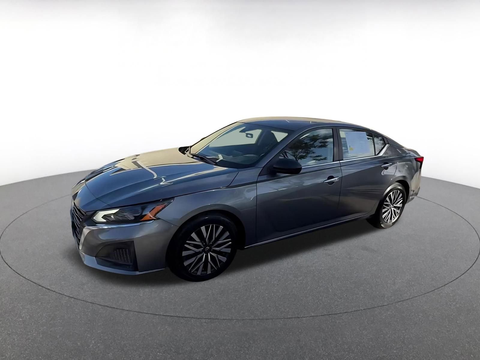 Thumbnail: 2025 Nissan Altima - 8