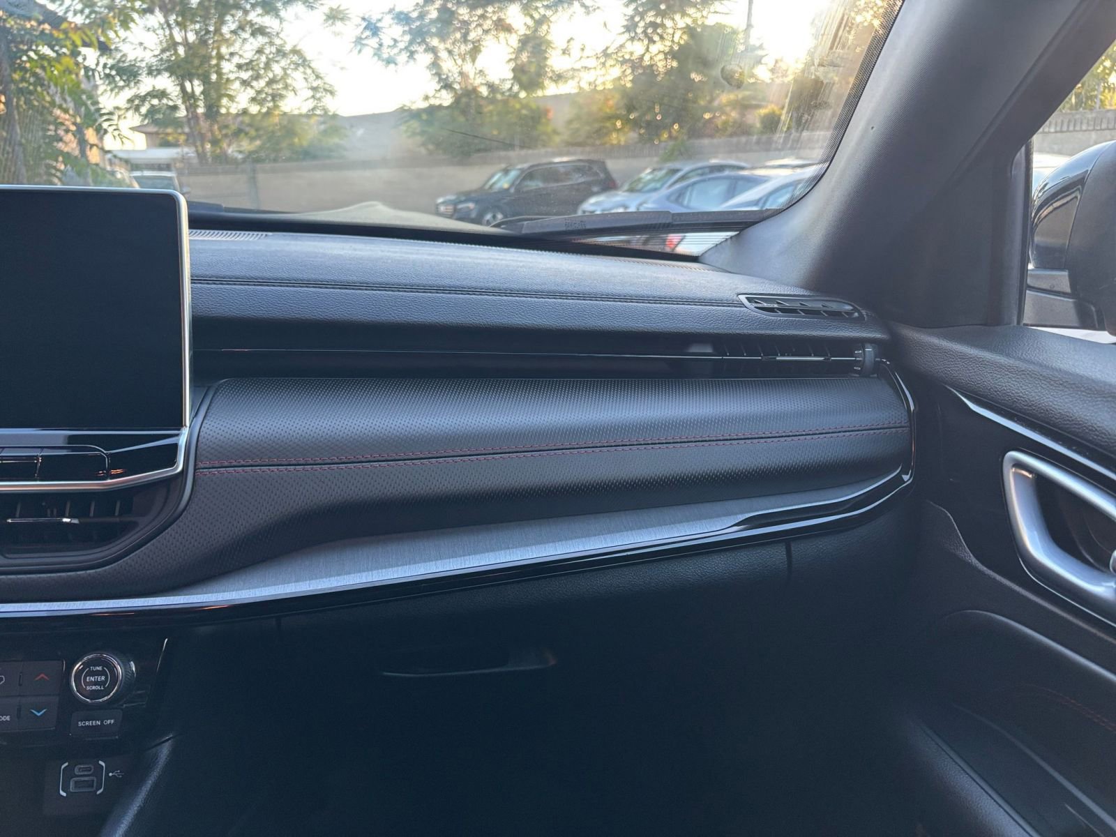 Thumbnail: 2025 Jeep Compass - 35