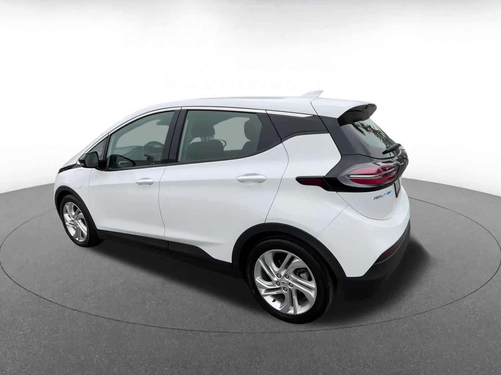 Thumbnail: 2023 Chevrolet Bolt EV - 10