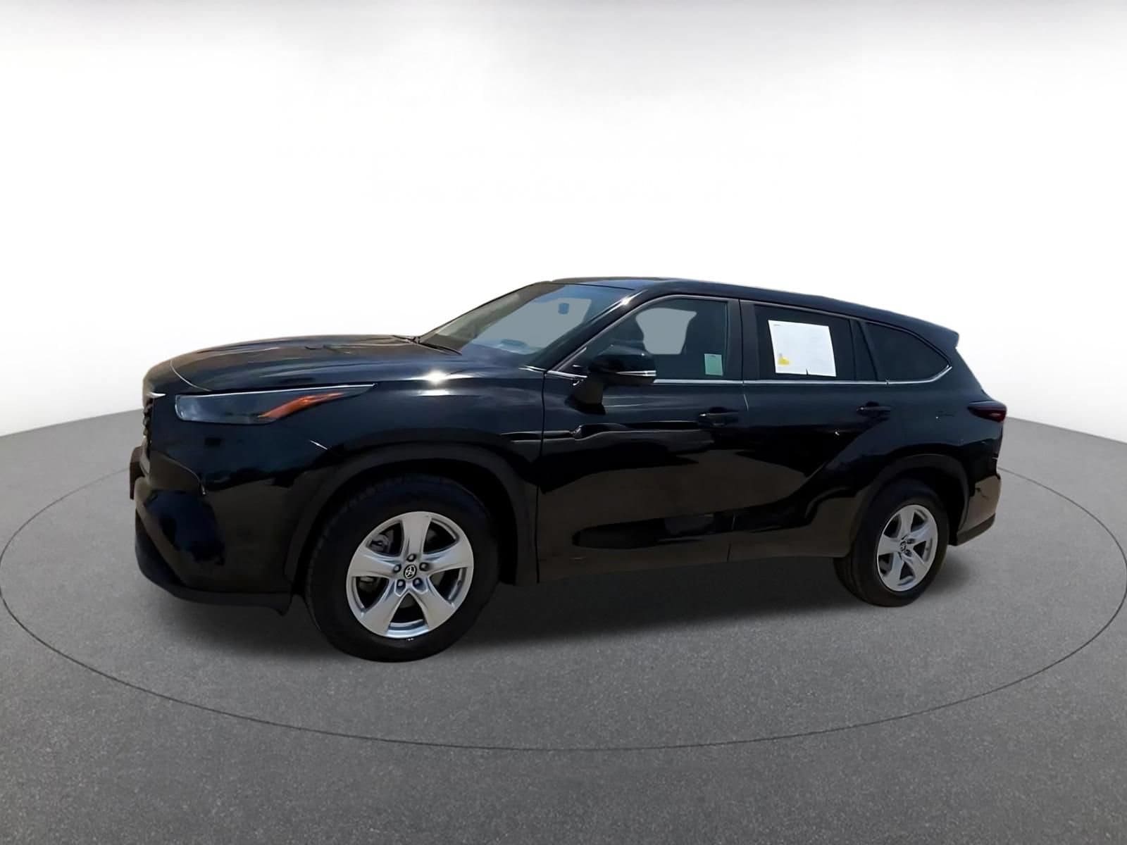 Thumbnail: 2025 Toyota Highlander - 8