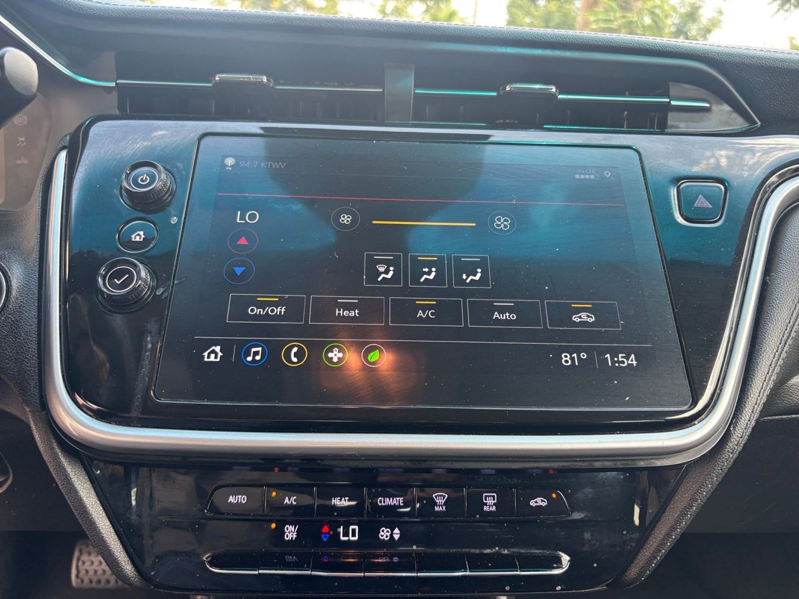 Thumbnail: 2023 Chevrolet Bolt EV - 25