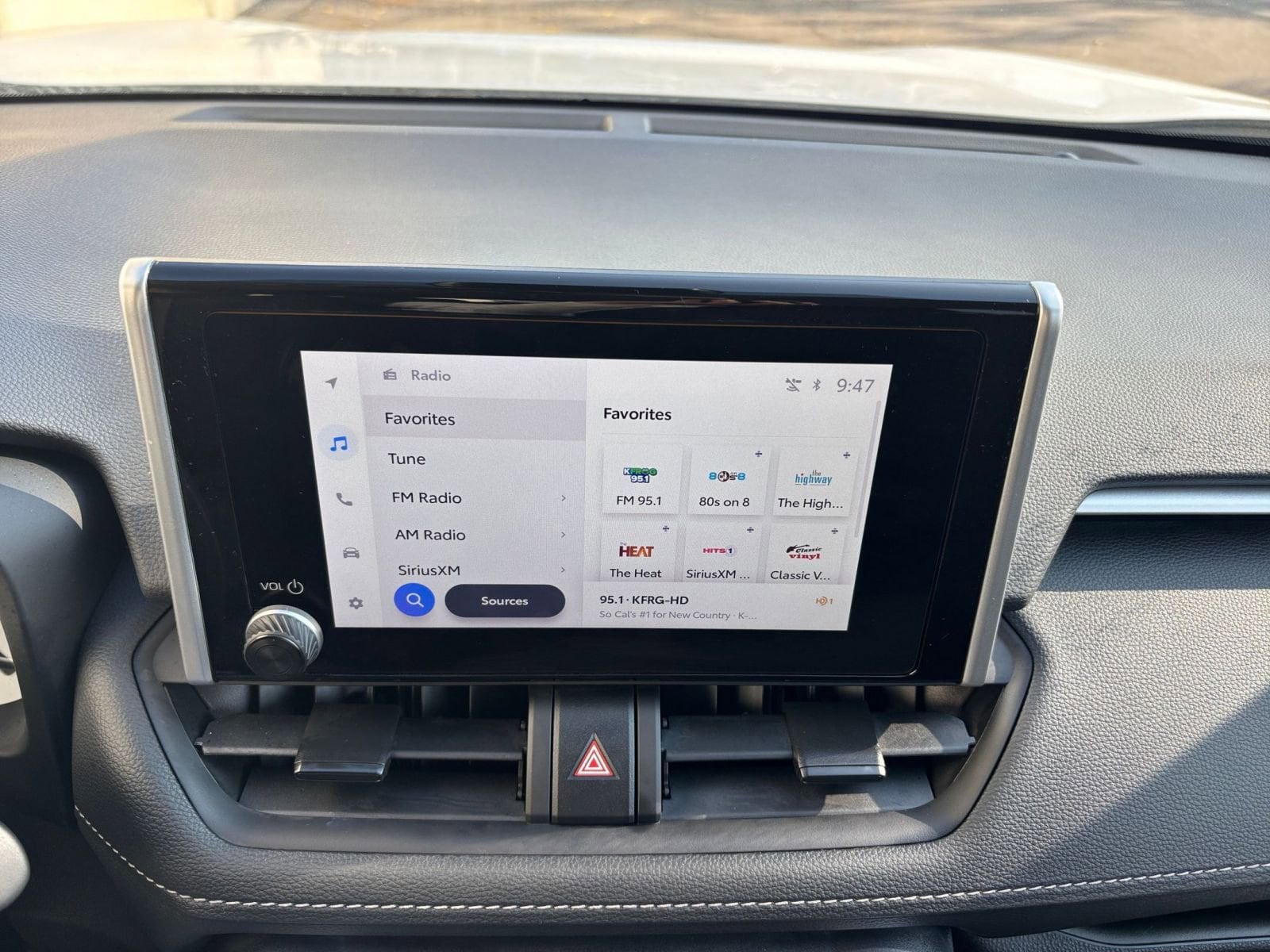 Thumbnail: 2025 Toyota RAV4 - 21