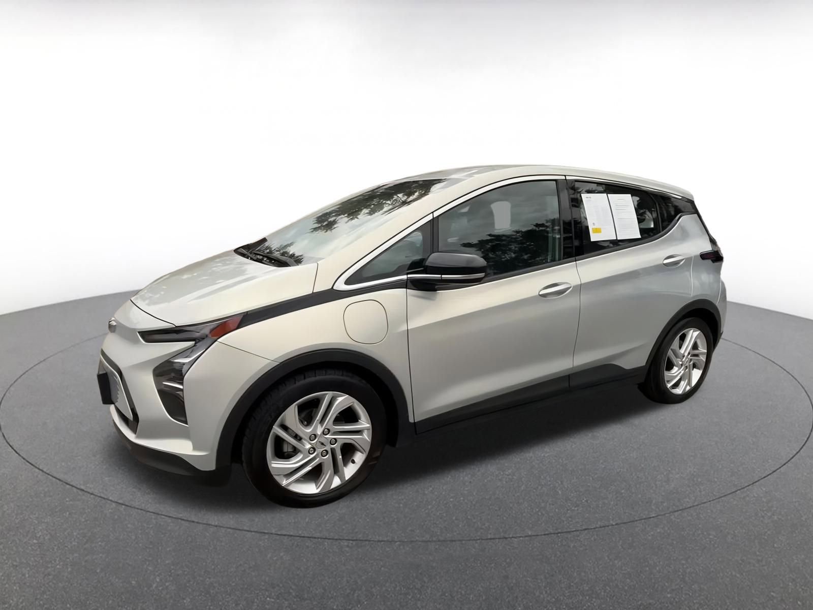 Thumbnail: 2023 Chevrolet Bolt EV - 8