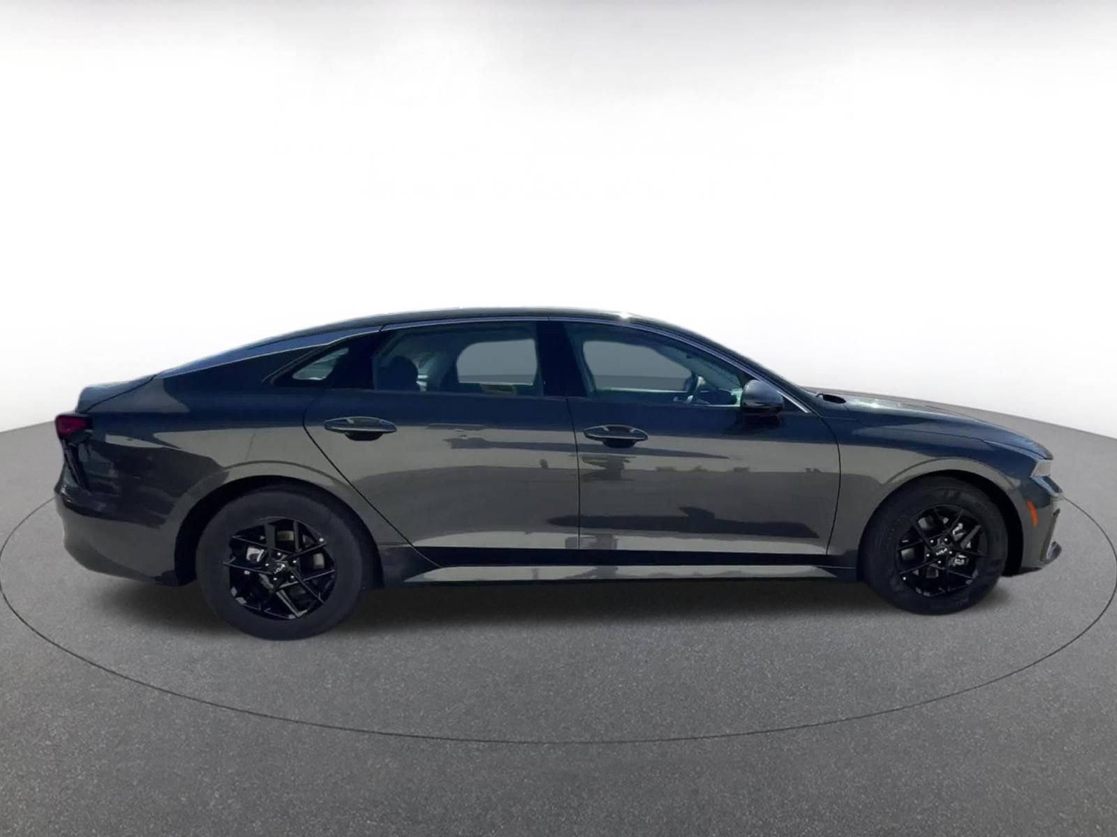 Thumbnail: 2025 Kia K5 - 16