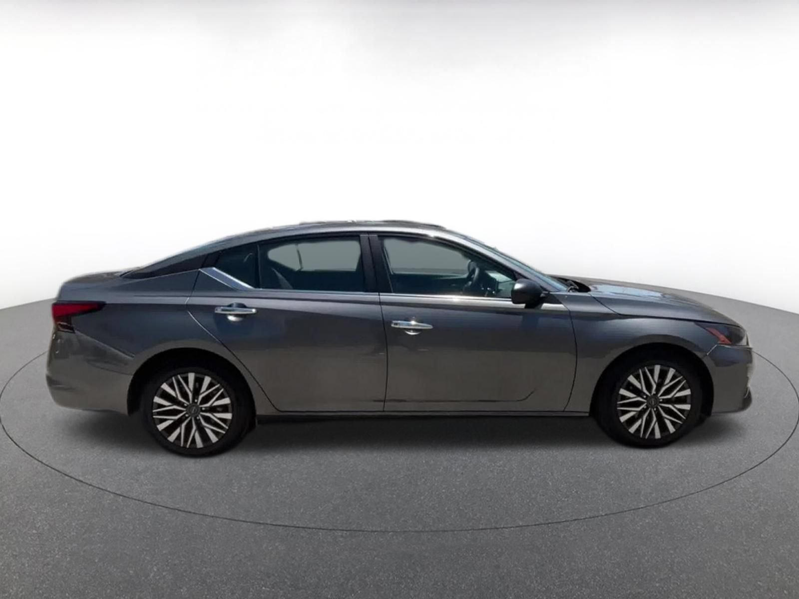 Thumbnail: 2025 Nissan Altima - 15