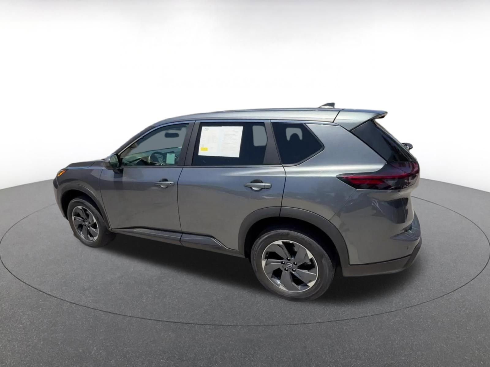 Thumbnail: 2025 Nissan Rogue - 10