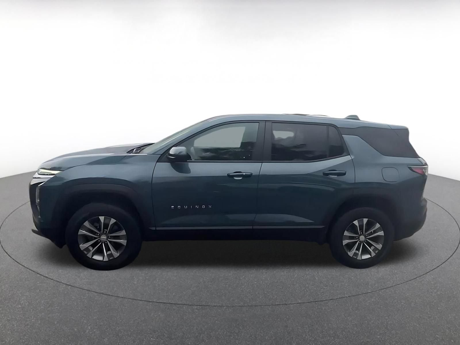 Thumbnail: 2025 Chevrolet Equinox - 9