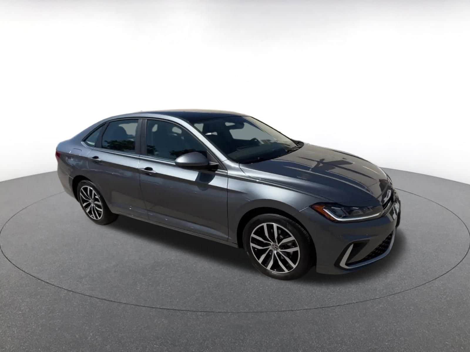 Thumbnail: 2025 Volkswagen Jetta - 2