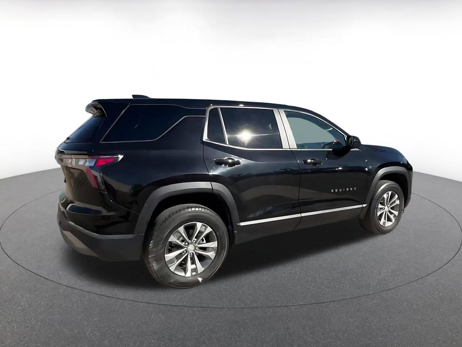 Thumbnail: 2025 Chevrolet Equinox - 14