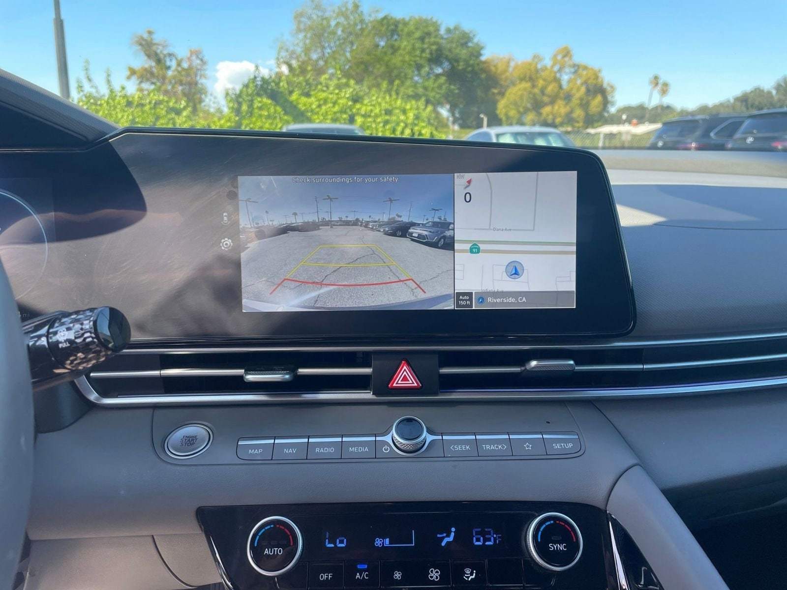 Thumbnail: 2025 Hyundai Elantra - 23