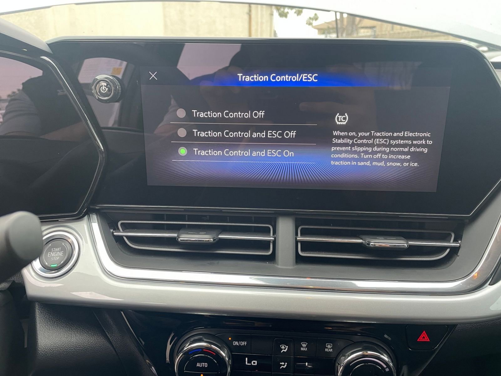 Thumbnail: 2025 Chevrolet Trax - 17