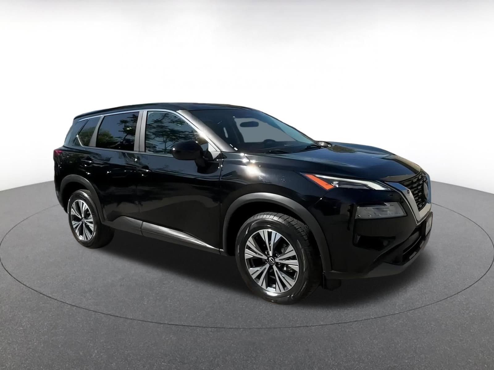 2023 Nissan Rogue SV 2