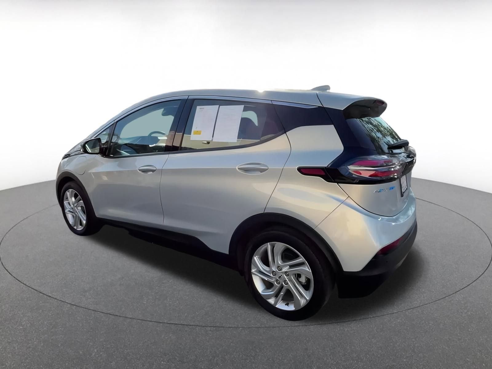 Thumbnail: 2023 Chevrolet Bolt EV - 10