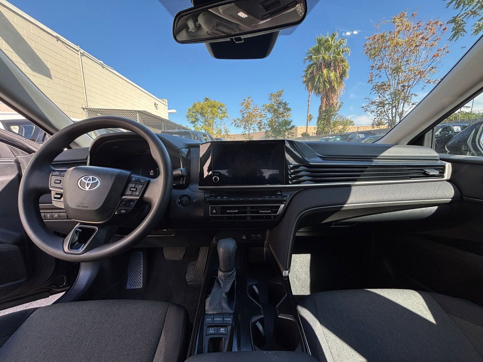 Thumbnail: 2025 Toyota Camry - 33