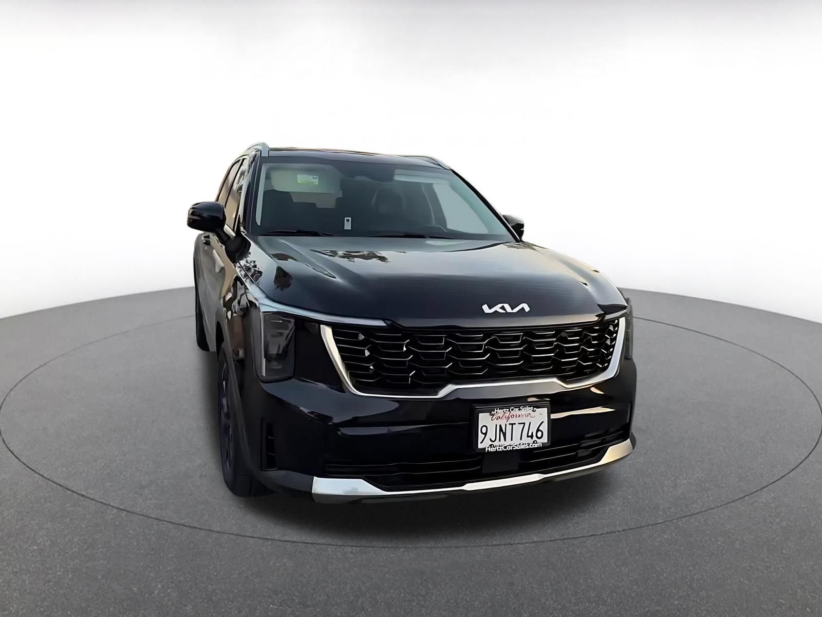 Thumbnail: 2024 Kia Sorento - 3