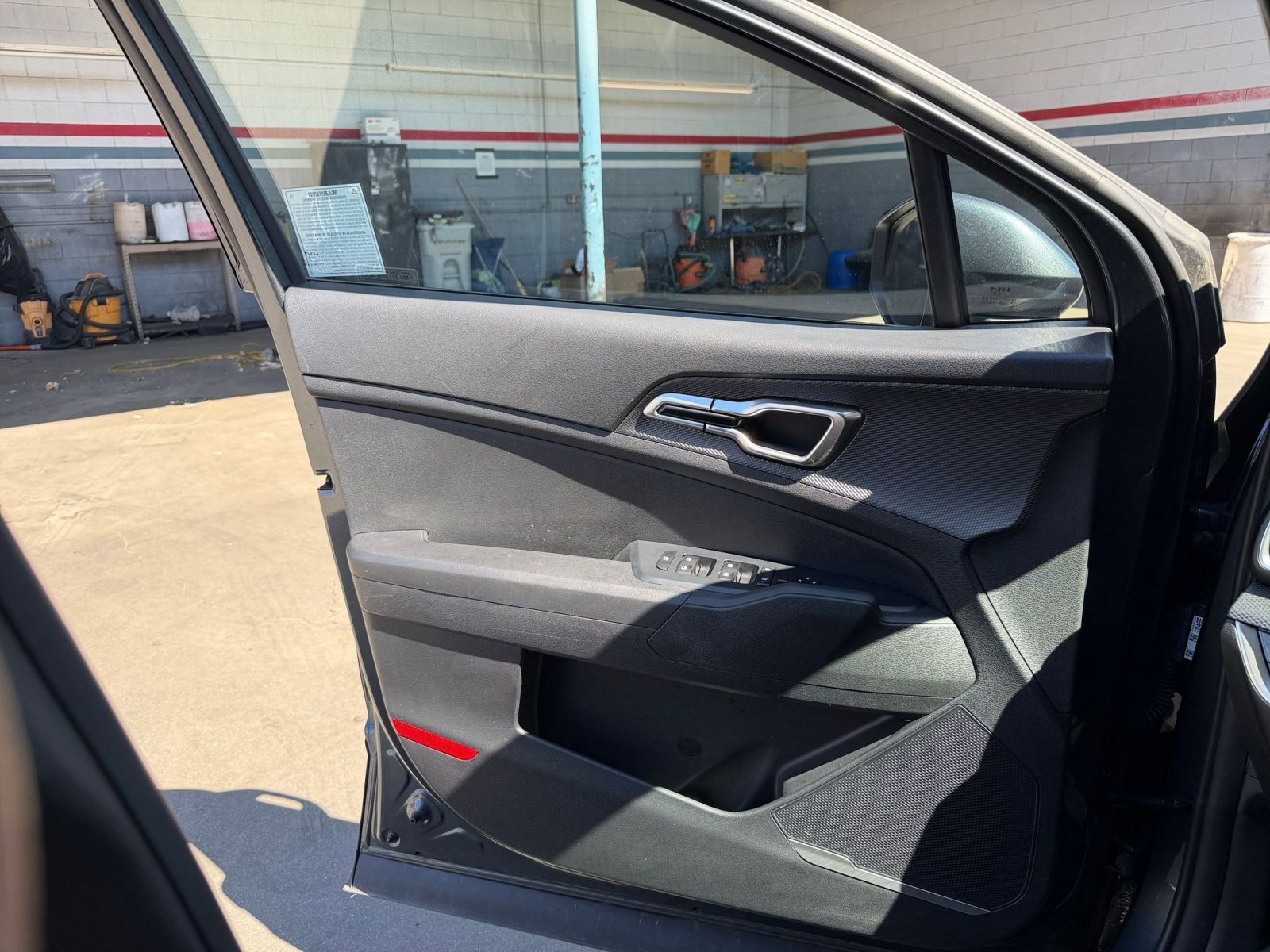 Thumbnail: 2025 Kia Sportage - 18