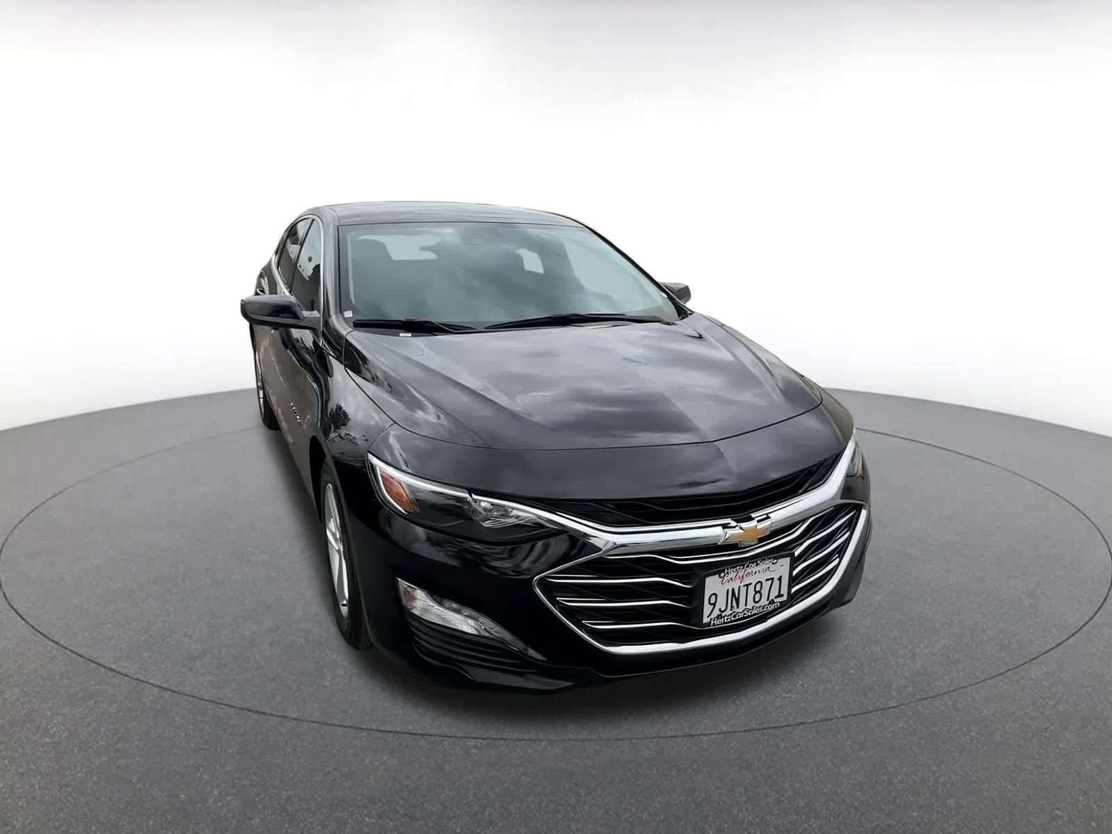 Thumbnail: 2024 Chevrolet Malibu - 3